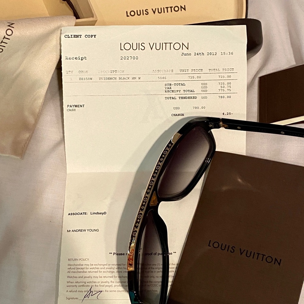 Louis Vuitton Evidence Sunglasses 100% authentic